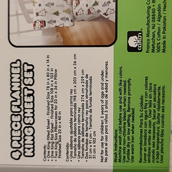 Hello Kitty Holiday Christmas 4 Piece Flannel King Size Bed Sheet Set NWT - Picture 3 of 3